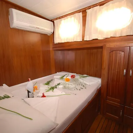 Πλωτό κατάλυμα Cabin Charter In Turkey Φετιγιέ