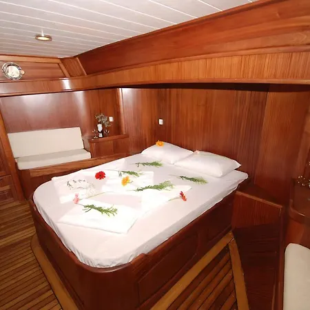 Cabin Charter In Turkey