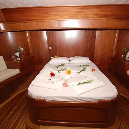 Cabin Charter In Turkey Botel